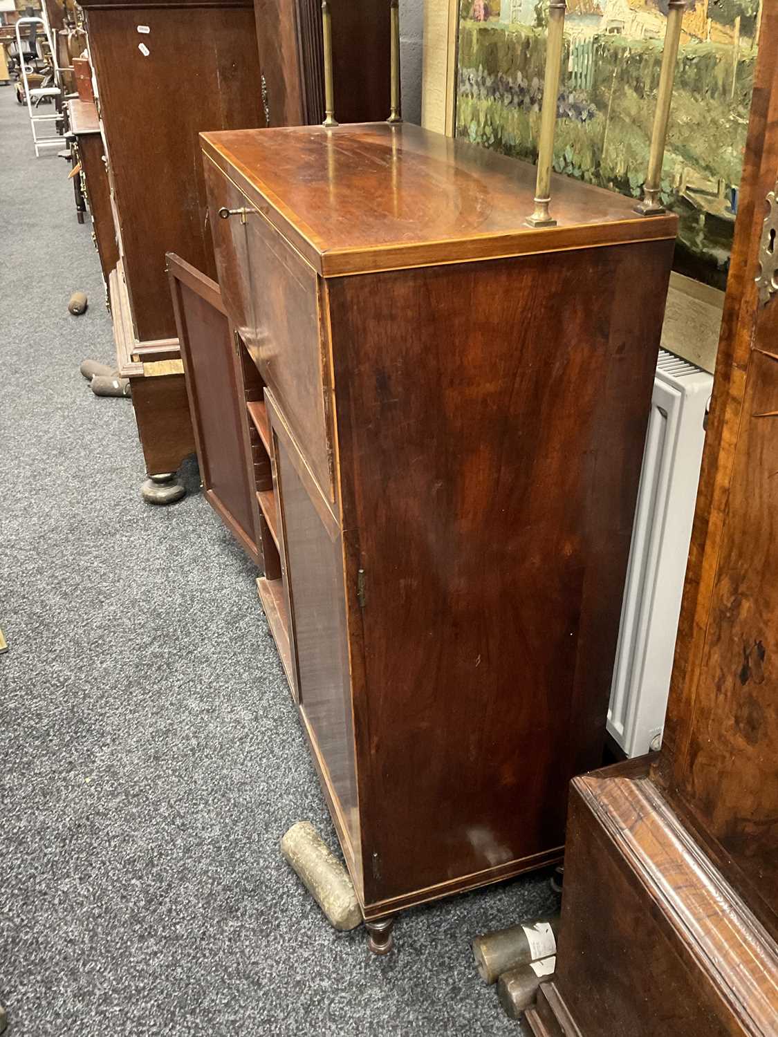 A REGENCY ROSEWOOD AND KING WOOD CROSS-BANDED SECRETAIRE SIDE CABINET - Image 14 of 17