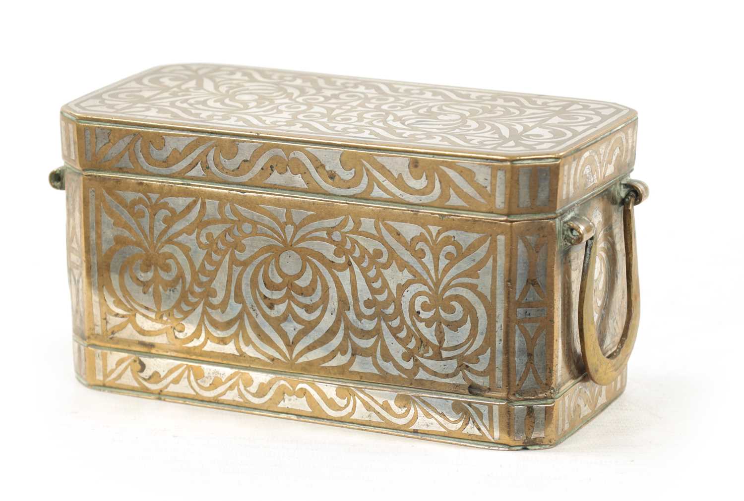 A LATE 19TH CENTURY MARANOA SILVER INLAID BRONZE BETEL NUT BOX