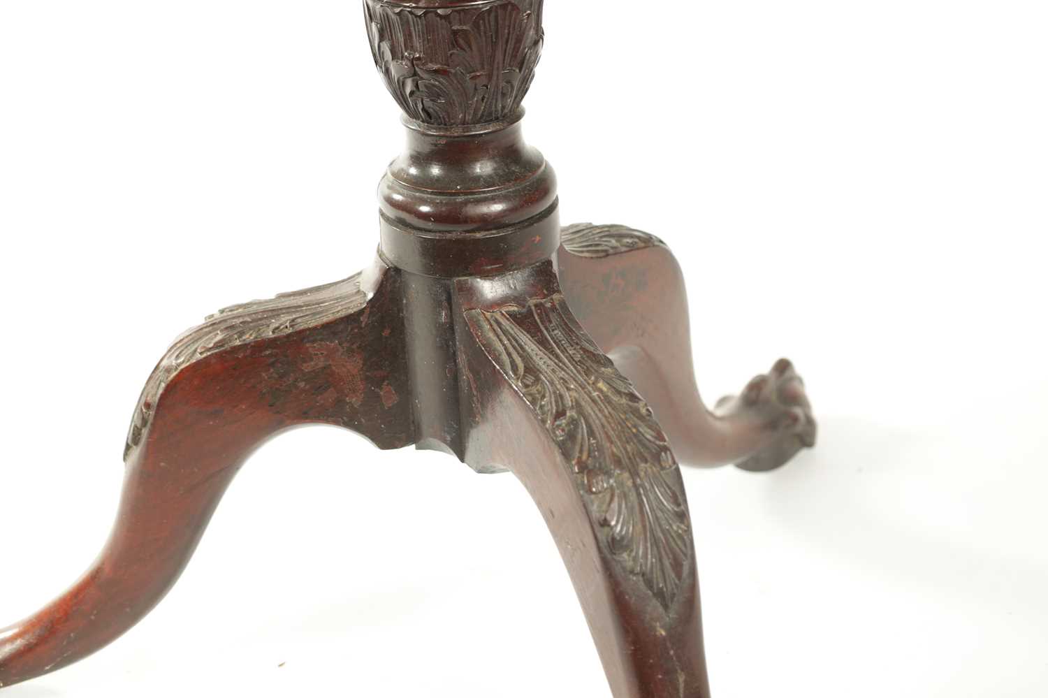 A 19TH CENTURY MAHOGANY TRIPOD TABLE IN THE GEORGE II STYLE - Image 6 of 9