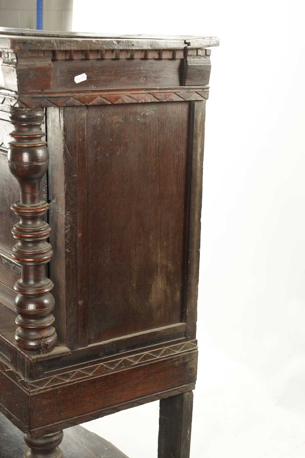 A 17TH CENTURY OAK BUFFET - Image 9 of 10