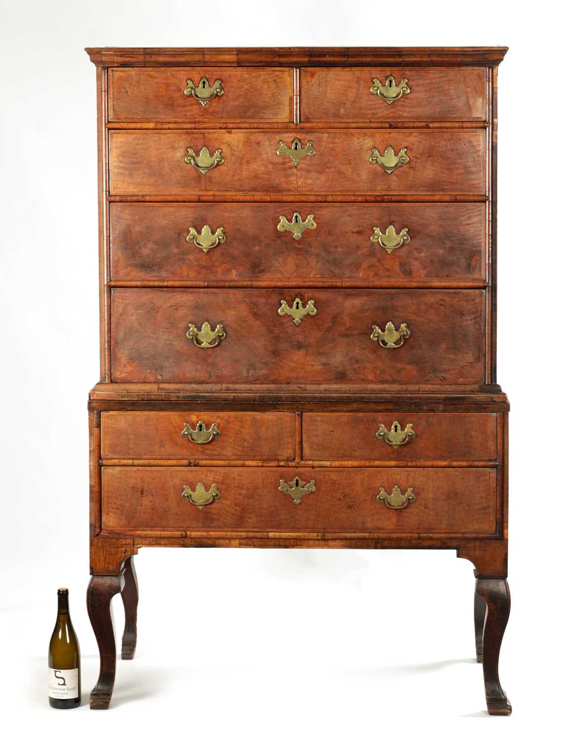 AN 18TH CENTURY FIGURED WALNUT CHEST ON STAND - Image 9 of 9