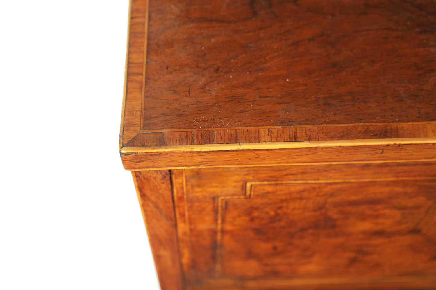 A REGENCY ROSEWOOD AND KING WOOD CROSS-BANDED SECRETAIRE SIDE CABINET - Image 8 of 17