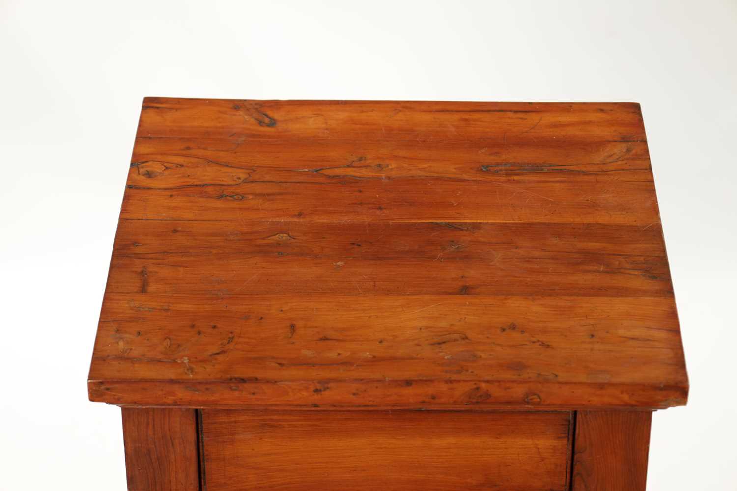 AN 18TH CENTURY EMPIRE STYLE YEW-WOOD BEDSIDE CABINET - Image 2 of 9