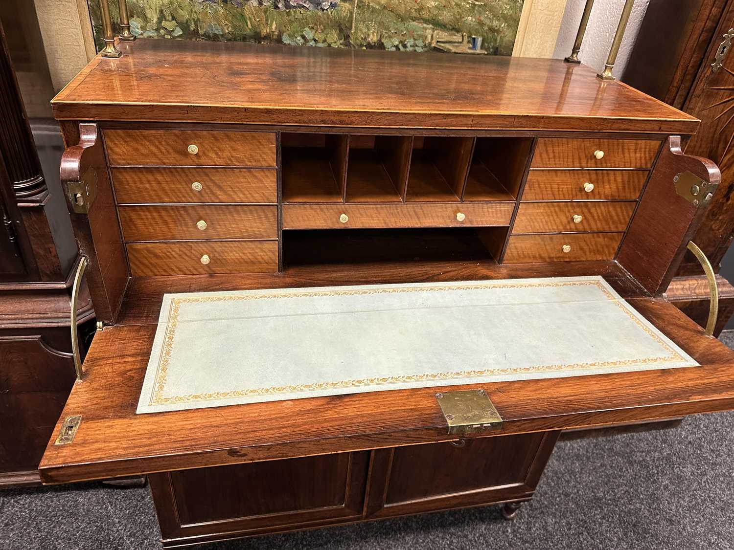 A REGENCY ROSEWOOD AND KING WOOD CROSS-BANDED SECRETAIRE SIDE CABINET - Image 17 of 17