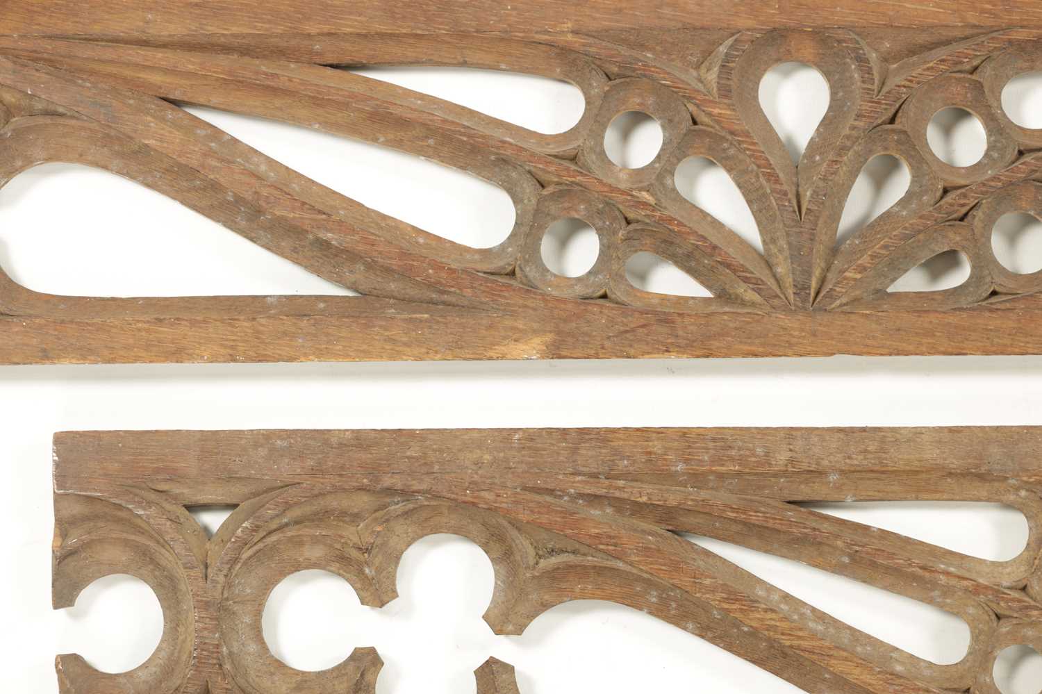 TWO PIECES OF CARVED OAK GOTHIC TRELIS WORK - Image 5 of 5