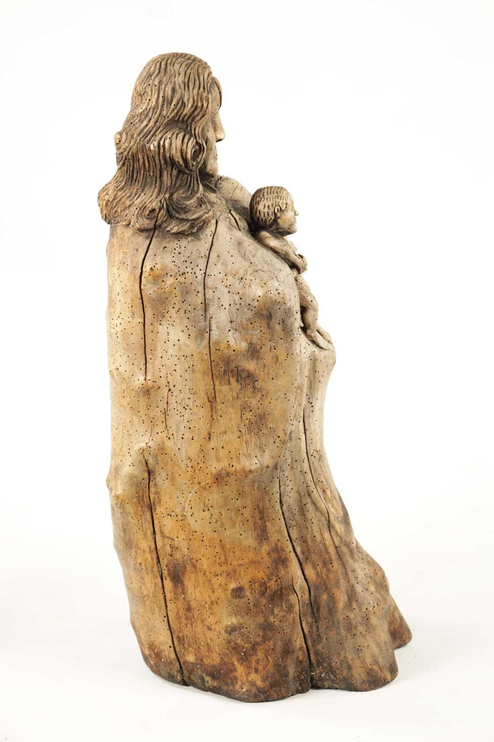 AN ANTIQUE FOLK ART ROOT-WOOD CARVING OF A MOTHER AND CHILD - Image 4 of 6