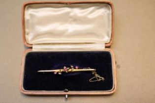 Boxed Edwardian Seed Pearl and Tourmaline set bar brooch 3g total weight
