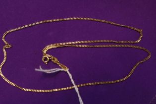 18ct Gold Ladies necklace 3.2g total weight