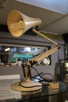 Vintage Anglepoise Model 90 Made in England White desk lamp