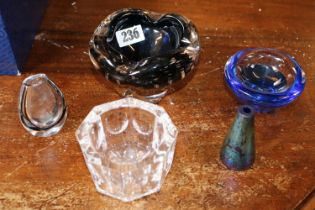 Collection of assorted Scandinavian and other glassware (5)