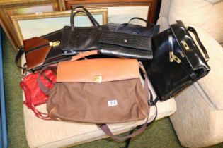 Collection of assorted Vintage Handbags mostly Leather