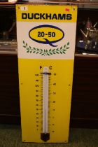 Duckhams Motor Oil thermometer Vitreous enamel, 91 x 33 cm in working condition