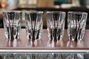 Set of 4 Art Deco Shot glasses with stylised black arrows