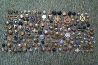 Good collection of assorted Military Badges, Brooches and medallions