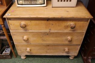 Victorian Pine Chest of 3 drawers with turned handles