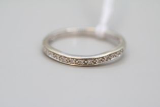 9ct Gold Ladies Diamond Set Wavy design ring Size O