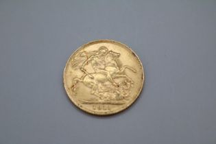 1911 Gold Sovereign 7.98g total weight