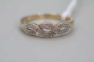 9ct Gold Diamond set wavy design ring Size O