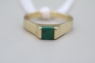 14ct Gold Ladies Malachite set ring Size I 3.1g total weight