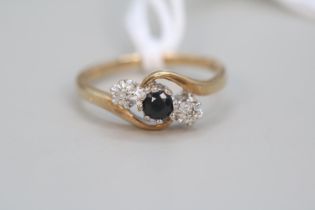 Ladies 9ct Gold Sapphire & Diamond set crossover ring Size P