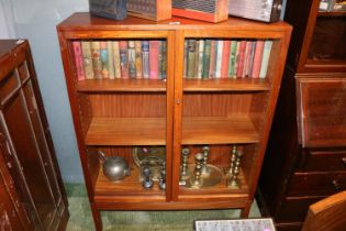 Mid Century Hardwood Glazed bookcase of 2 shelves on straight supports