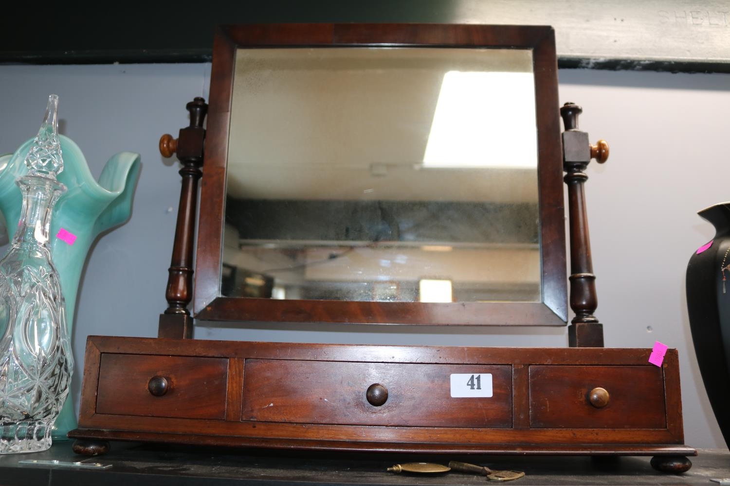 Good quality William IV Mahogany dressing able mirror with 3 drawers to base