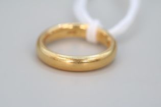 22ct Gold Wedding Band Size I. 6.4g total weight