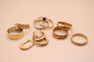 Collection of assorted 9ct Gold rings and Jewellery 17.8g total weight