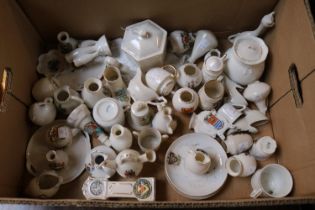 Collection of assorted Crested China to include Goss, Savoy China etc