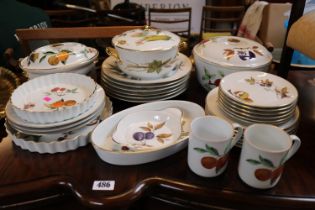 Royal Worcester Evesham pattern dinner service