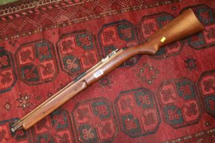 Vintage Sheridan Blue Streak 5m/m Air Rifle with Walnut Stock