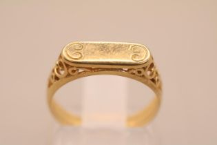 Yellow Metal Ladies Scroll design ring, Size K. 2.06g