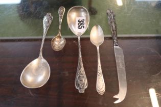 Collection of 800 Silver Spoons and a Silver handled Butter Knife 122g total weight