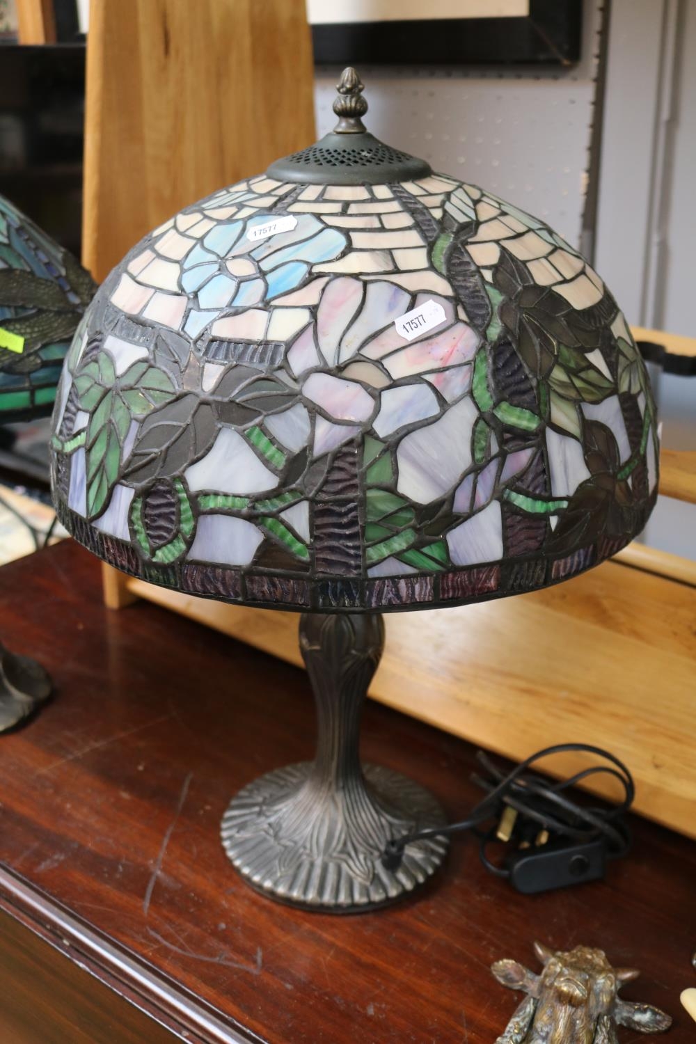 20thC Leaded Tiffany style table lamp leaded