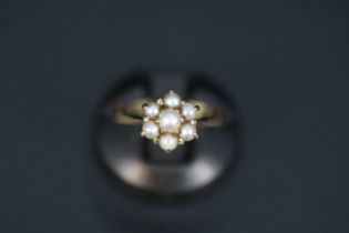 Ladies 9ct Gold Pearl set dress ring 1.8g total weight Size N