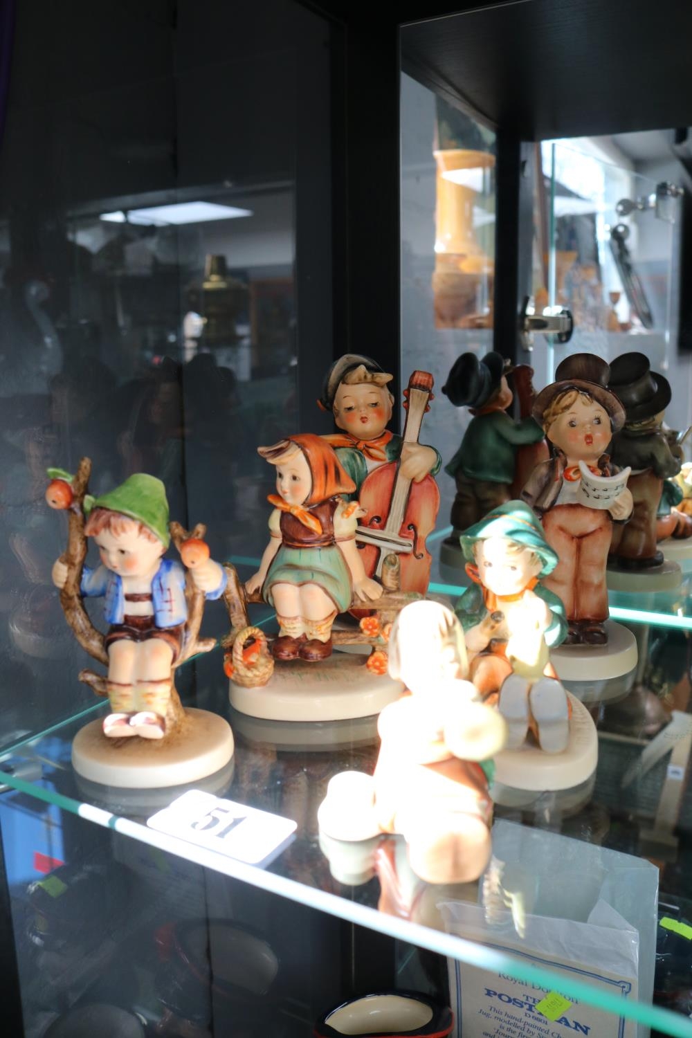 Collection of assorted Hummel figures (6)