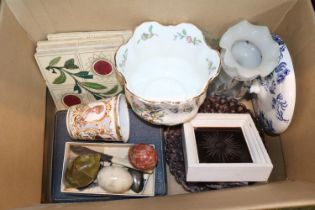Box of assorted Ceramics and Pottery to include Aynsley Pembroke Jardinière, Victorian Lustre
