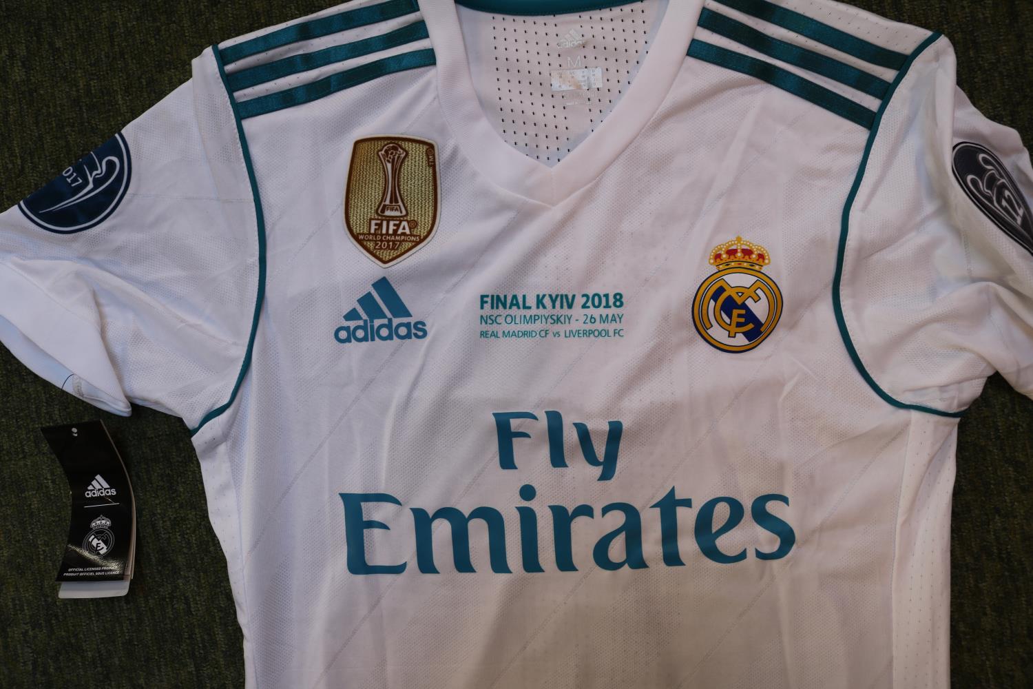 CRISTIANO RONALDO 2018 UEFA CHAMPIONS LEAGUE FINAL SIGNED REAL MADRID #7 JERSEY The jersey is - Image 2 of 5