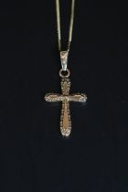 18ct Gold Cross on fine Chain 2.6g total weight 42cm in Length