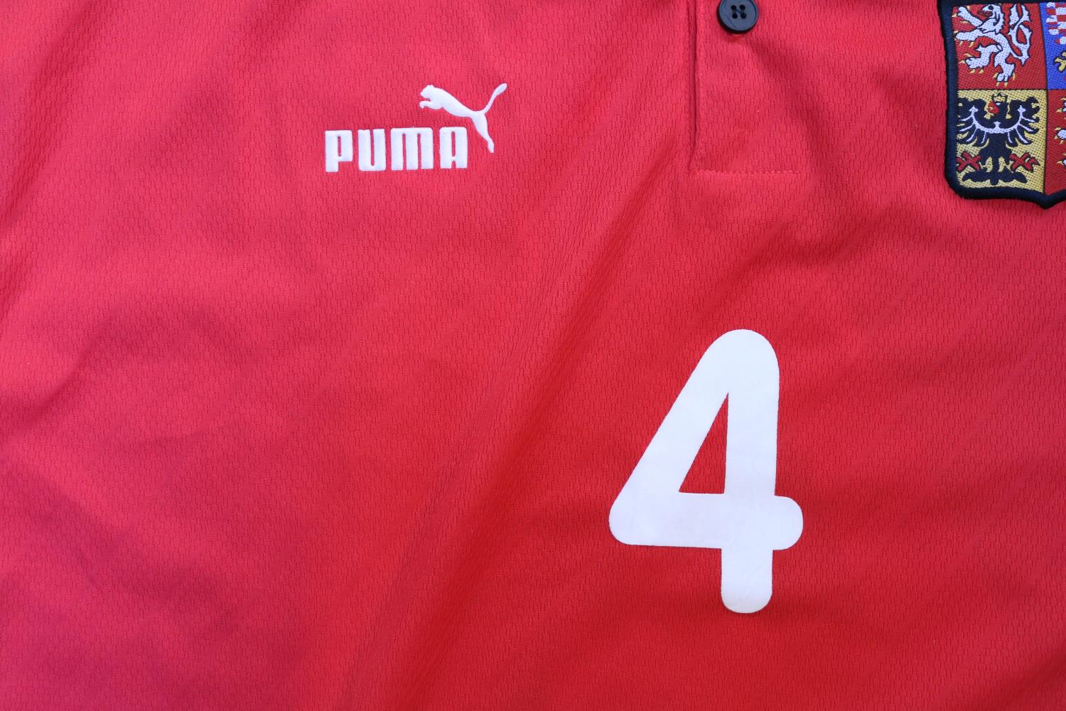 PAVEL NEDVED 1996 MATCH WORN CZECH REPUBLIC JERSEY The Puma red #4 jersey was worn by the Czech - Image 3 of 7