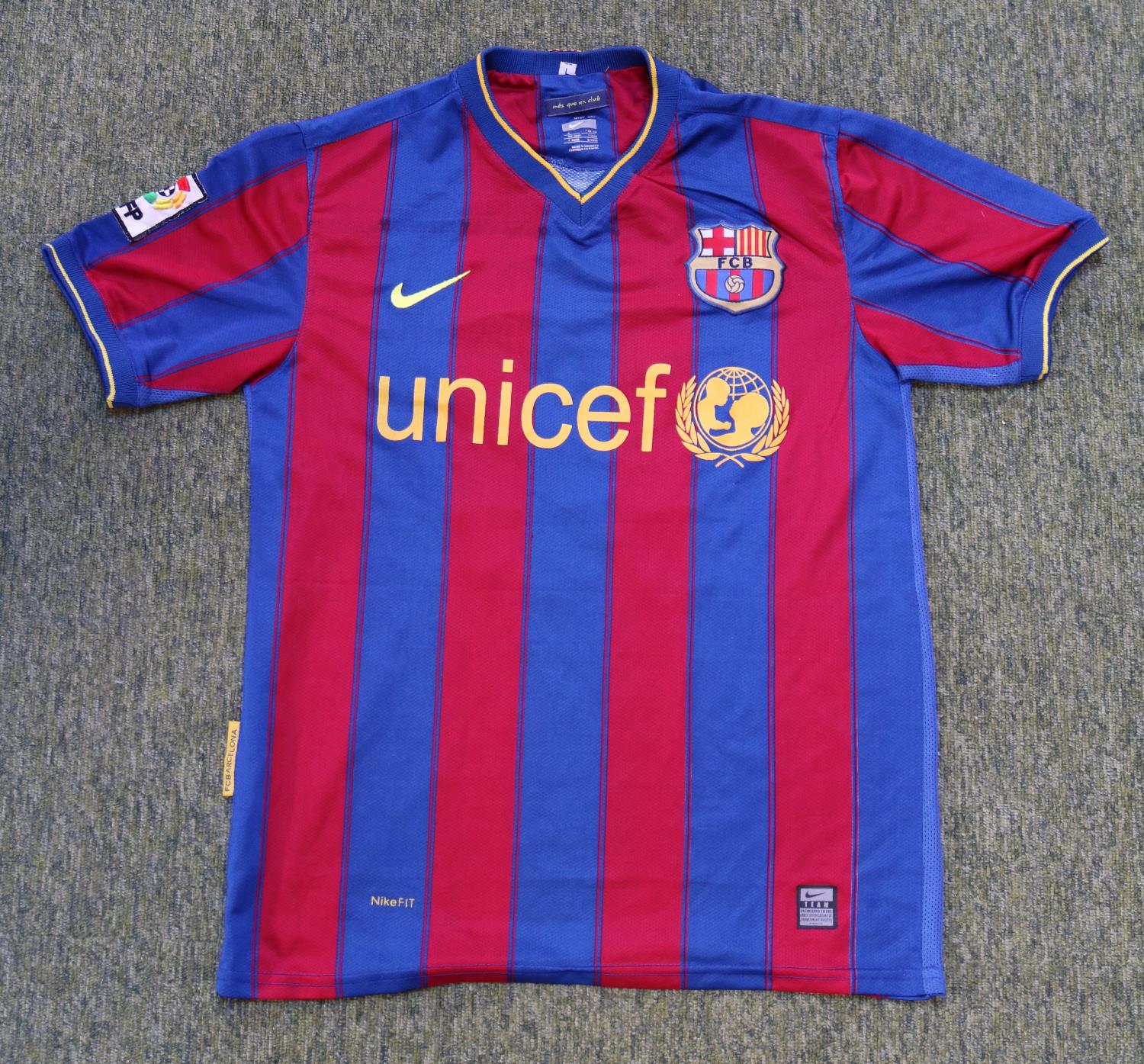 LIONEL MESSI 2009/2010 SIGNED BARCELONA #10 JERSEY The jersey is accompanied by a letter of