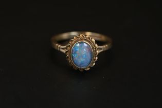 Ladies 9ct Gold Opal set ring with rub over setting. Size P. 2.5g total weight
