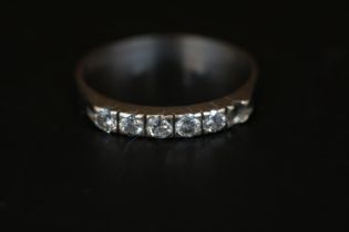 Ladies 18ct White Gold Diamond set ring (missing one stone. 2.1g total weight