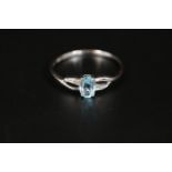 Ladies 9ct White Gold Set Pale oval Topaz set ring Size O. 1.2g total weight