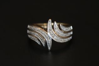 Good Quality 9ct Gold Diamond set Ladies Ring Size J 2.4g total weight