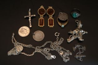 Collection of assorted Silver and other Jewellery