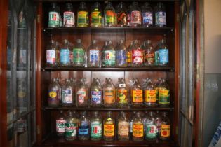 Large collection of assorted Advertising Milk Bottles inc. Crusha, Kelloggs Frosties etc