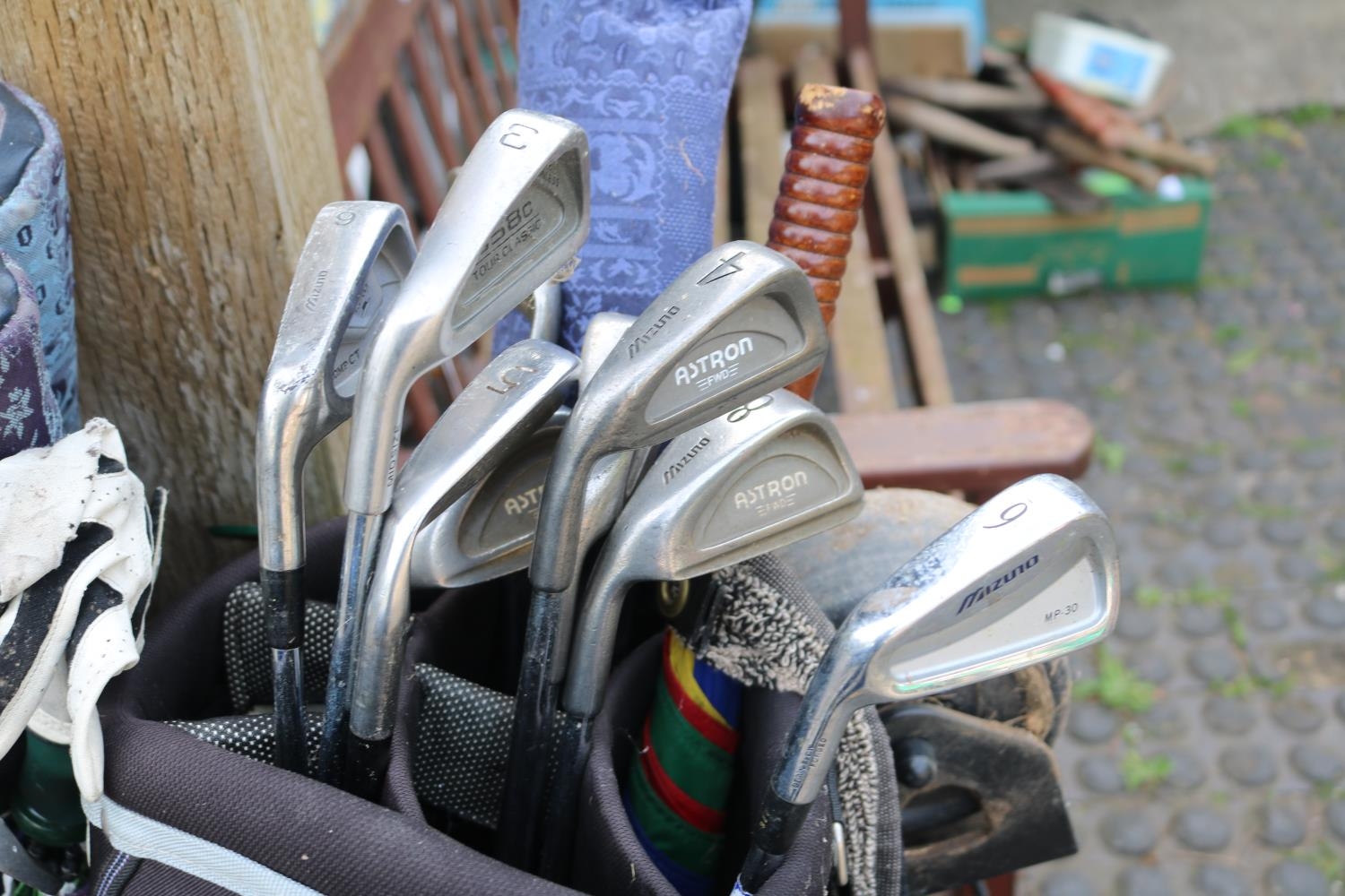 2 Bags of assorted Golf Clubs - Bild 3 aus 3