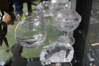 Collection of Glass to include Royal Krona Sweden (3)