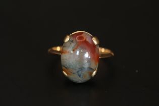 Ladies 9ct Gold Claw set Polished Agate ring Size M 3.7g total weight